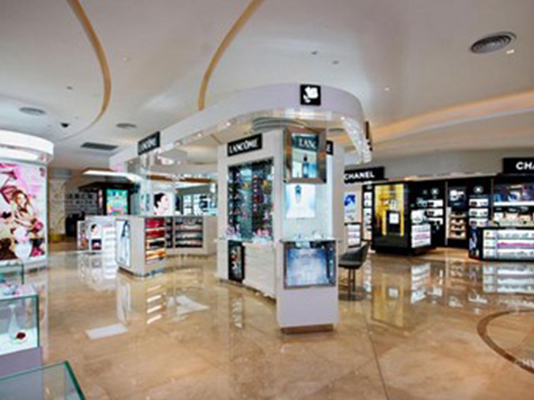 中免集團三亞市內免稅店對外營業