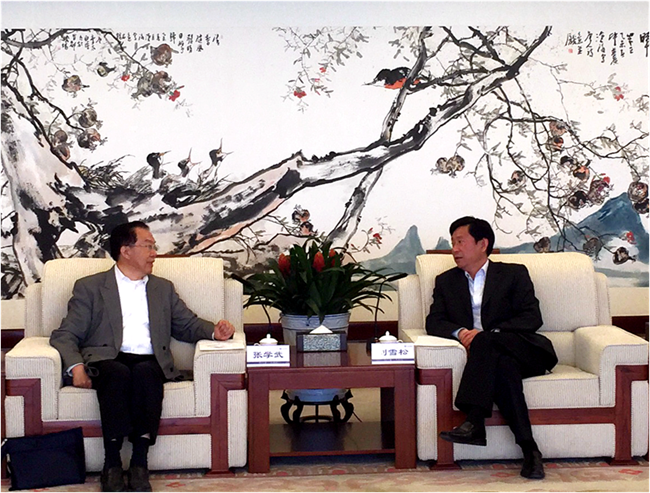 集團張學武董事長會見首都機場集團劉雪松總經理（圖）
